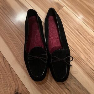 Munro Women's Black Flats